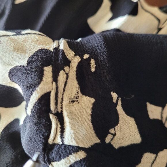 Temptations II Dress 3X Black Crinkle Swing Sheer Bell Sleeve Handkerchief Hem - Picture 15 of 17